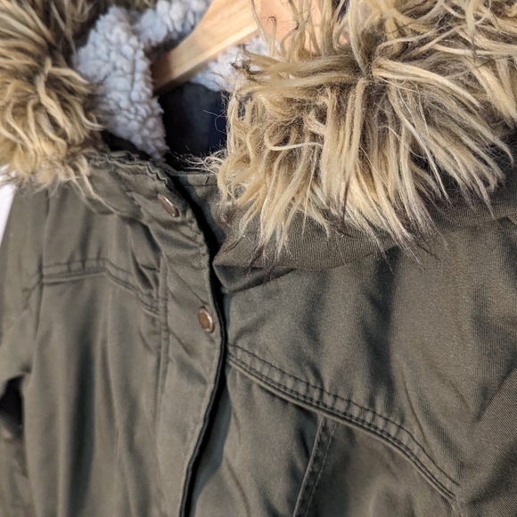Green Canvas Lined Parka with Cinched Waist and Faux-Fur Hood - Picture 3 of 5